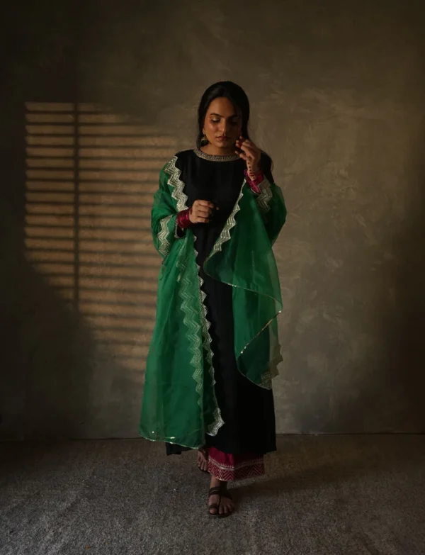Sitara - Three Pieces Set (4)